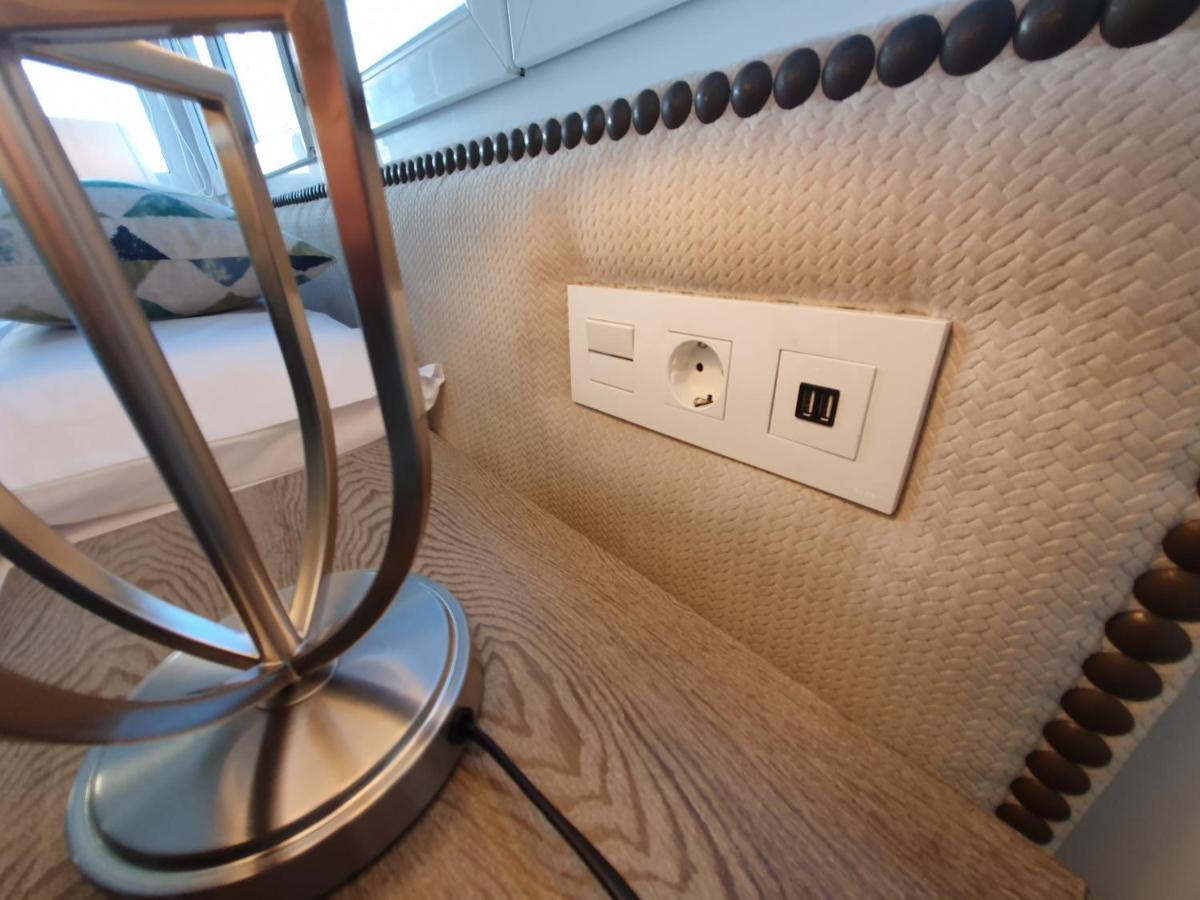 Playa 12 - El Lujo De Estar En 1ª Linea De Playa - Vut-4043-As Apartment Хихон Екстериор снимка